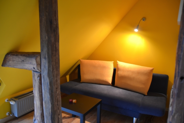 Die Leseecke mit Schlafcouch, wenns mal mehr werden