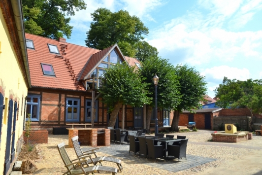 Ferienwohnungen und Zimmer Kulturhof für 2-12 Personen Ferienwohnungen und Zimmer Kulturhof für 2-12 Personen