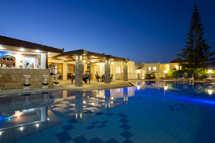 Abendstimmung an der Poolbar
