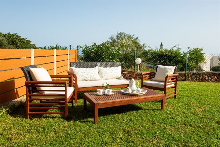 Eine Terrasse einer Ferienwohnung im Erdgeschoß