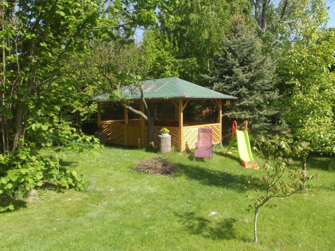 Gartenhaus für ca. 15 Pers.