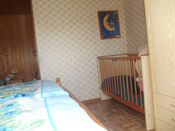 Kinderbettecke-Schlafzimmer -FeWo Dachgeschoß