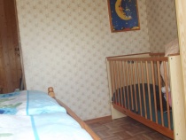 Kinderbettecke-Schlafzimmer -FeWo Dachgeschoß