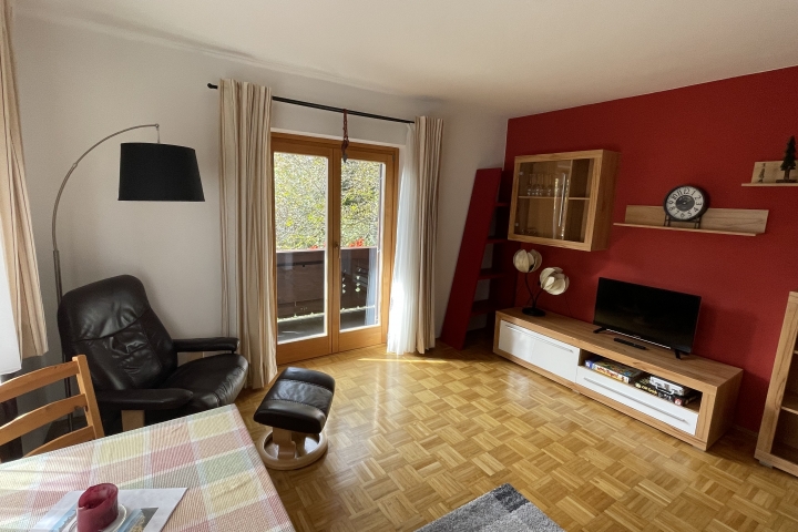 Das Wohnzimmer mit neuem Lesestuhl!
