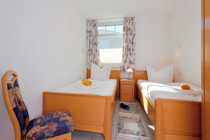 Schlafzimmer 2
