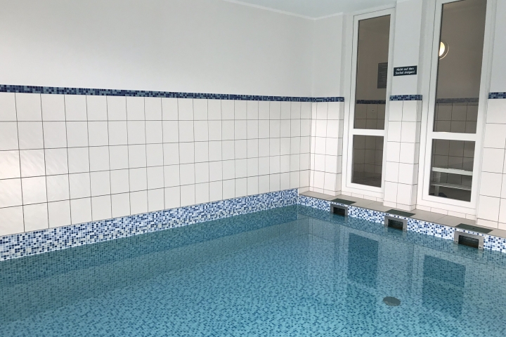 Schwimmbad