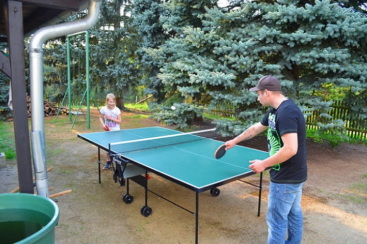 Kinderschaukel / Tischtennis
