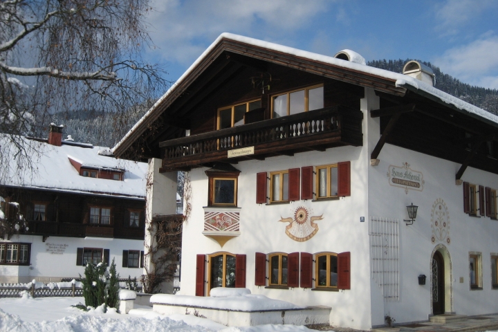 Haus Achental im Winter