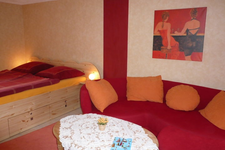 Schlafzimmer mit Sofa