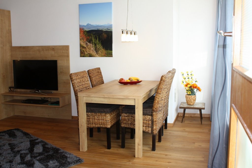 Ferienwohnung Haus Bergland, Pfronten - Frau Röckl