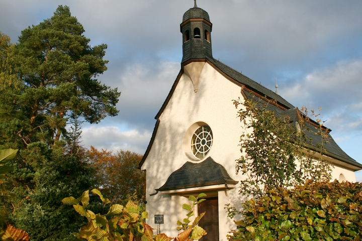 die kleinste Kirche Mitteldeutschlands - in Dörflas