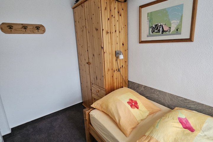Schlafzimmer 2