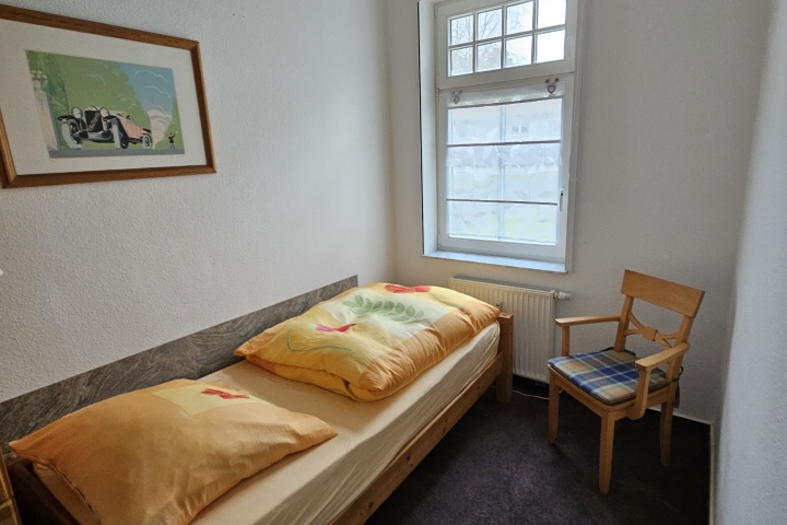 Schlafzimmer 2