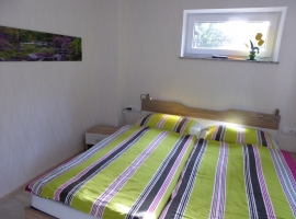 Schlafzimmer 2