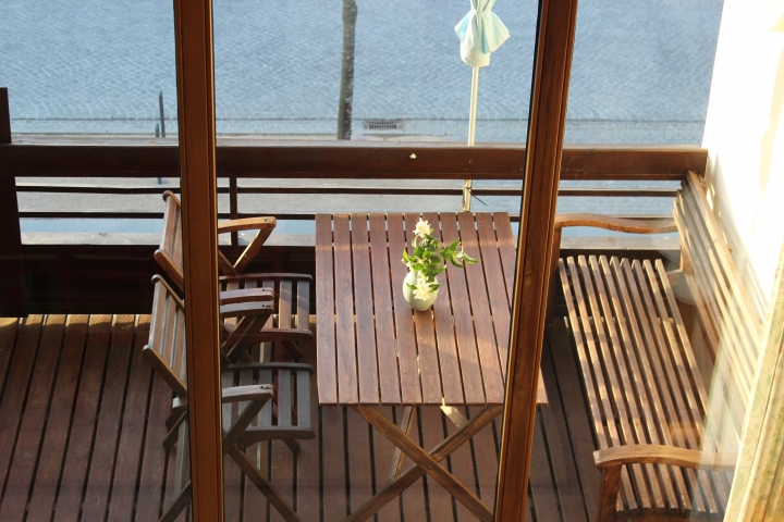 Balkon, untere Etage