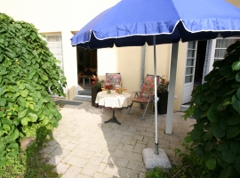 kleine gemütliche Terrasse