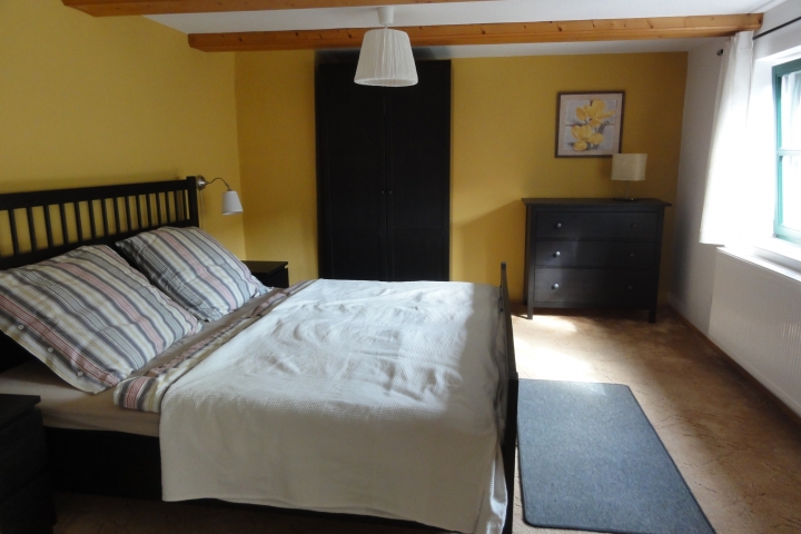 Schlafzimmer 2