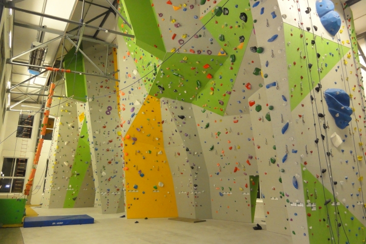Yoyo Kletterhalle
nur über die Straße