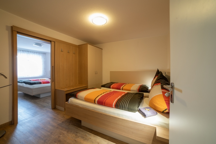 Schlafzimmer 2 und 3 mit Verbindungstür