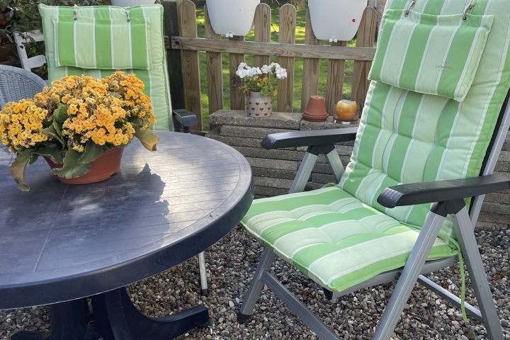 Sitzmöglichkeit auf der eigenen Terrasse 