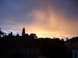 Abendstimmung mit Kirche 