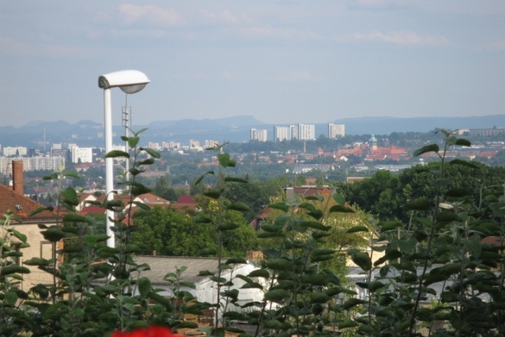 Südbalkon mit Blick Richtung Sächsische Schweiz