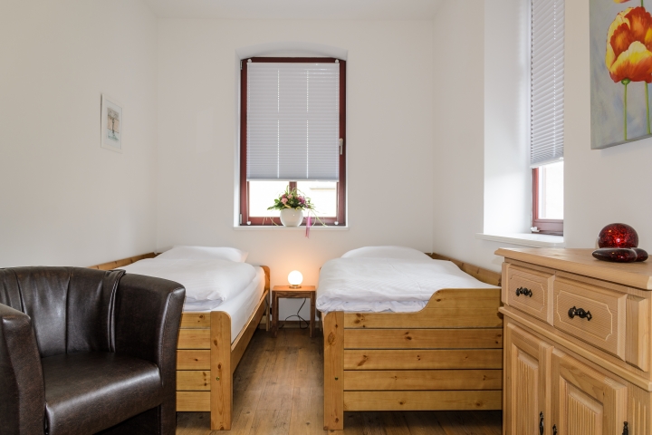 2. Schlafzimmer mit 2 Einzelbetten