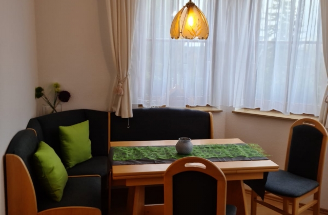 Ferienwohnungen Silke Eibisch &middot; Erkerwohnung