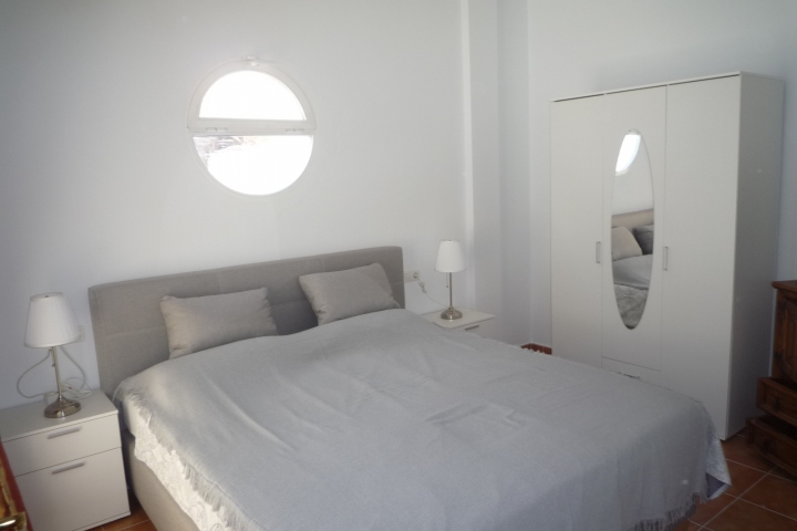 Schlafzimmer Erdgeschoß mit Zugang zum Garten