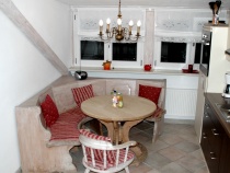 Ferienwohnung Zugspitze - 
Küche mit gemütlicher Sitzecke