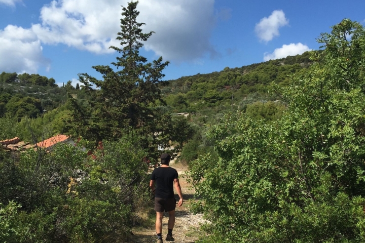 Wandern auf der Insel Iz Nord Dalmatien Mali Iz
