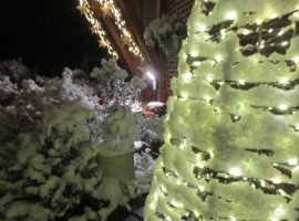 Nikolaustag mit Schnee auf Beleuchtung