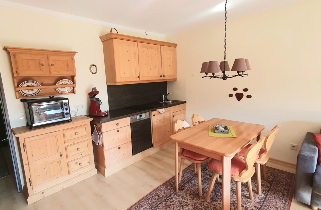 Ferienwohnungen Farchanter Alm &middot; App 18