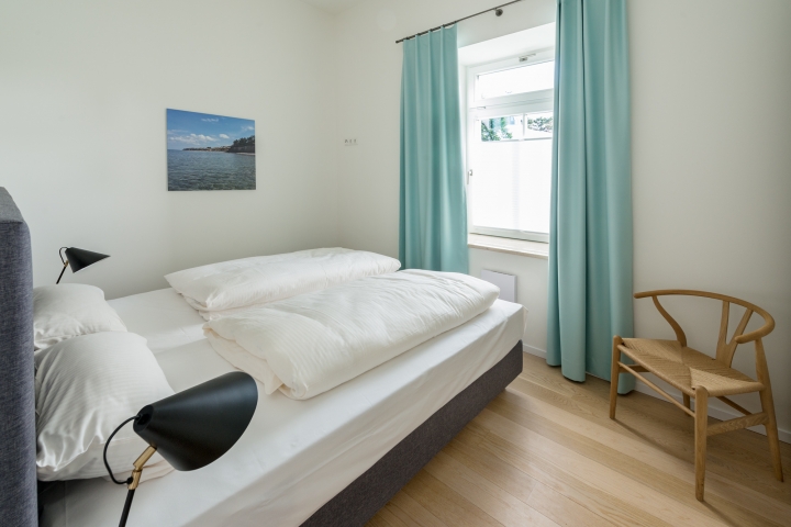 Helles freundliches Schlafzimmer Ferienwohnung 01 Villa Seeblick