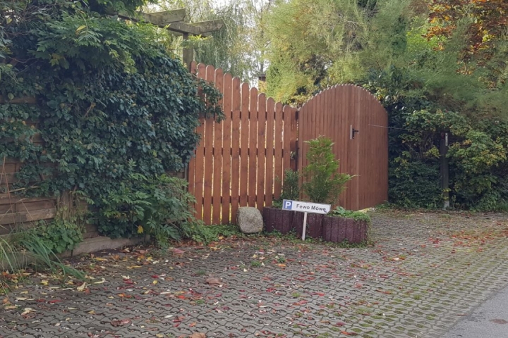 1 Gästeparkplatz am Haus