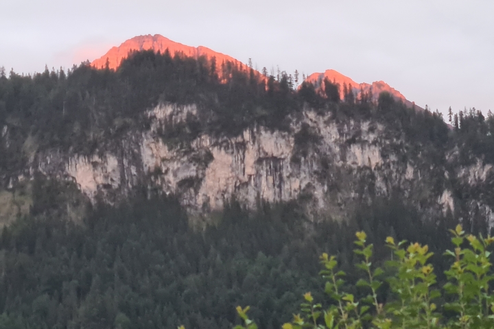 Ausblick vom Balkon zum Thaneller 