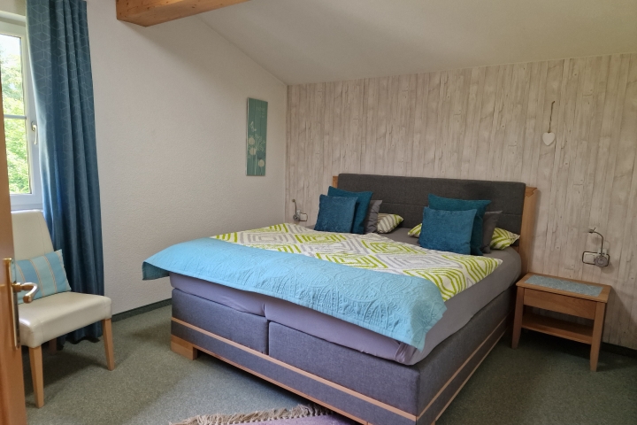 Schlafzimmer 2