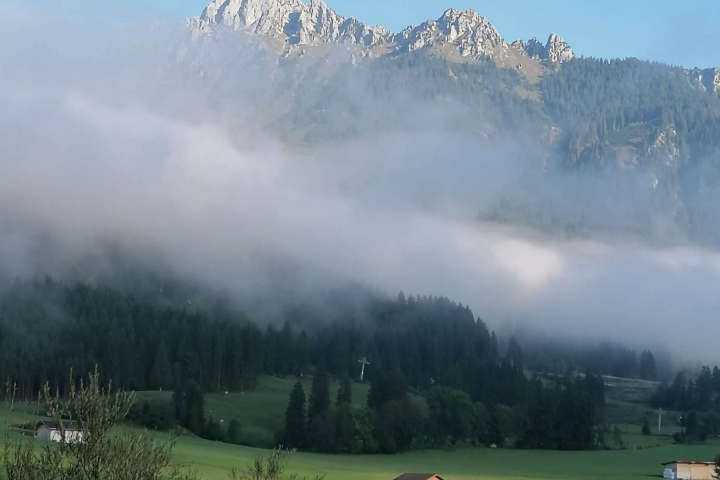 Ausblick Fewo Bergwelt Hahnenkamm