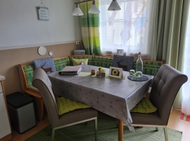 gemütliche Wohnküche Terrassenwohnung