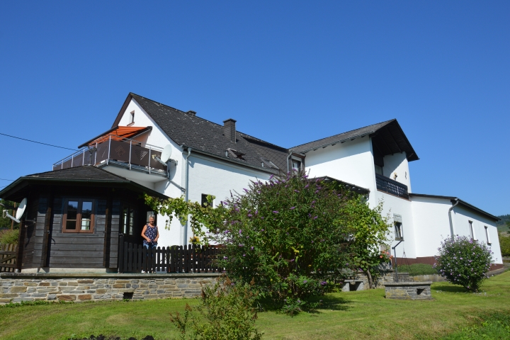 Hausansicht vom Garten