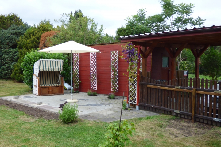 Terrasse mit Strandkorb