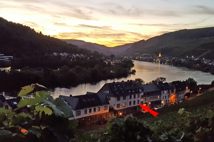 Herrliche Lage direkt am Wasser