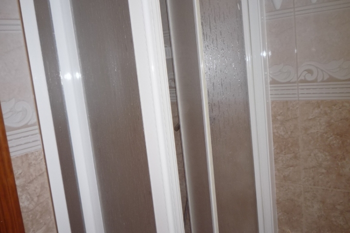 Badezimmer mit Dusche