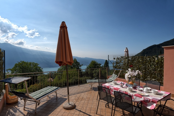 Terrasse mit Seeblick