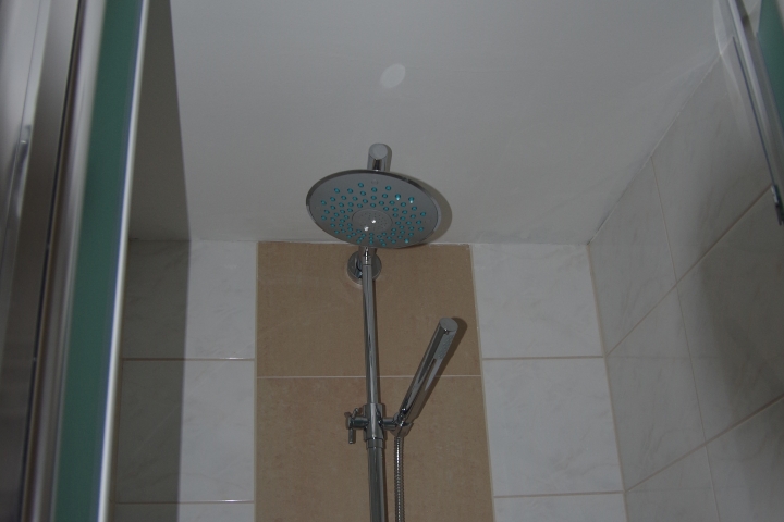 Studiowohnung - Herzmuschel Bad - Erlebnisdusche