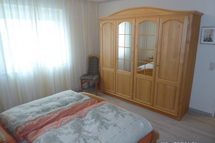 Schlafzimmer Eltern