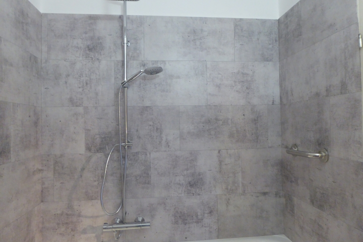 Dusche und Wanne