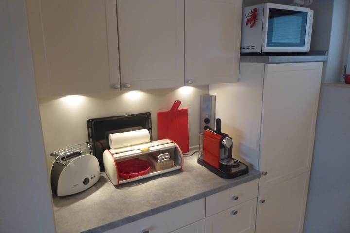 Mikrowelle, Kaffeemaschine, Toaster
