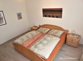 Schlafzimmer Eltern