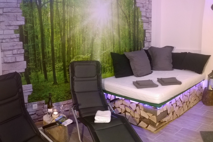 Entspannen Sie im Sauna Bereich
(kann auch als 5. Schlafzimmer genutzt werden)